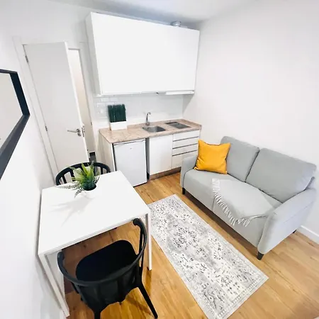 Lisbon, Location, Ideal For Tourists Appartamento *