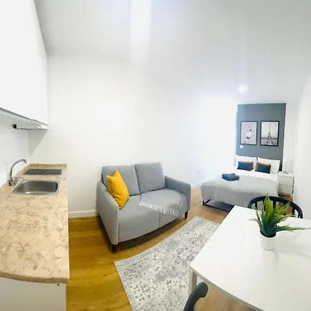 Lisbon, Location, Ideal For Tourists Lisbona